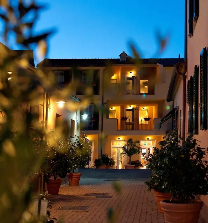 Hotel Villa Cappugi Pistoia 4*,  Italy