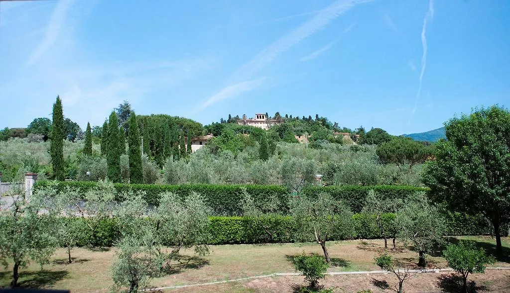 Hotel Villa Cappugi Pistoia 4*,  Itália